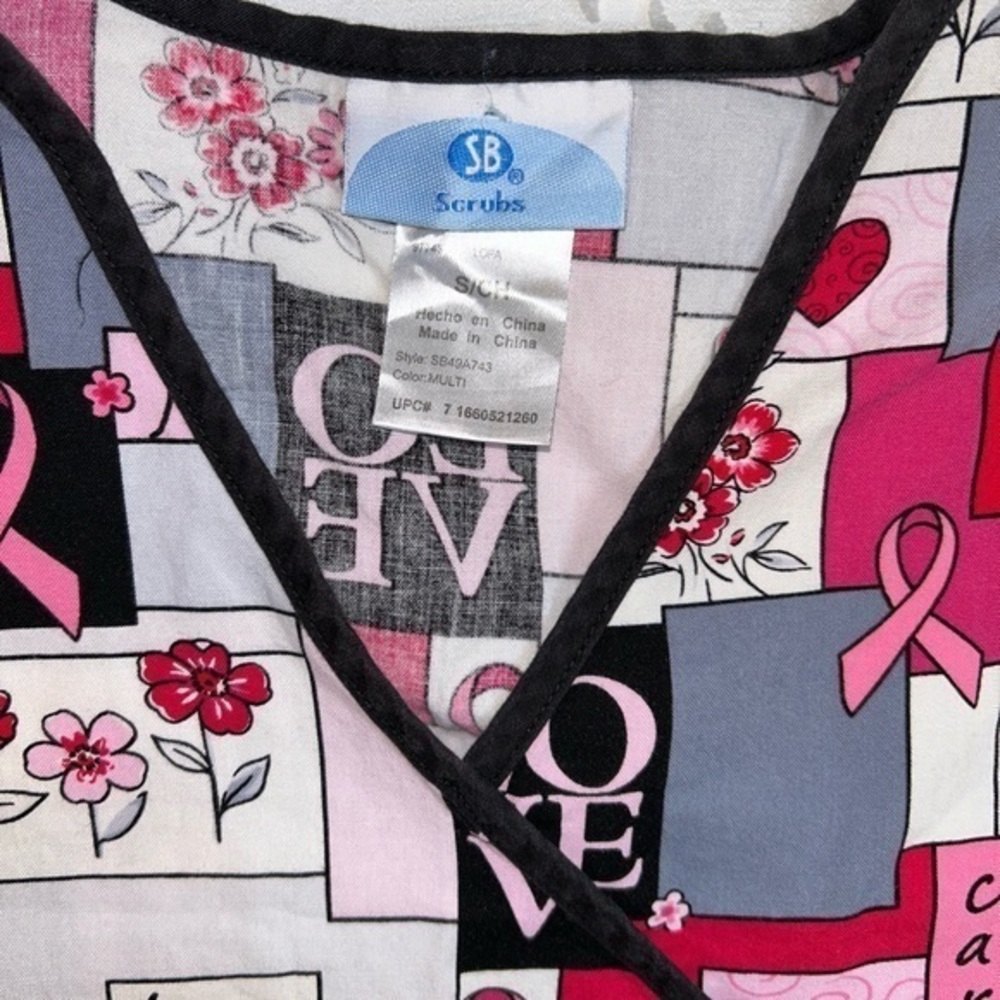 SB Scrubs - Breast Cancer, Valentines scrub top — sz Small - Picture 2 of 4